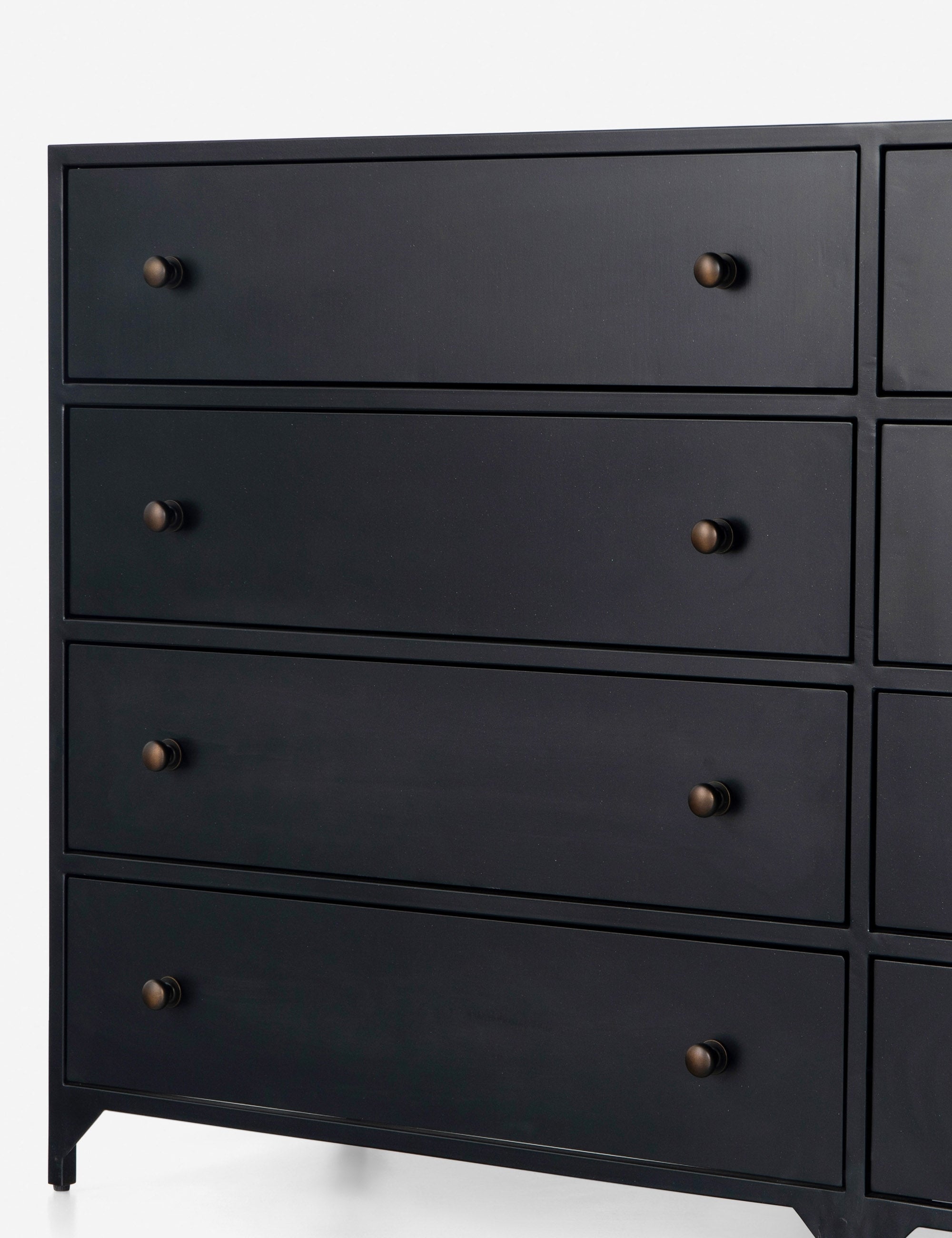 Verruca Dresser