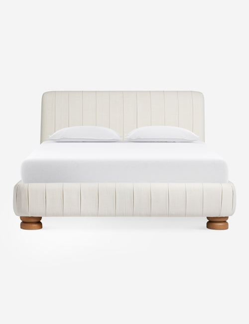 Lit Notre lit présente des lignes modernes avec une touche d'originalité. La tête de lit et le cadre de lit sont dotés de fentes plissées pour un look à la fois superposé et épuré.