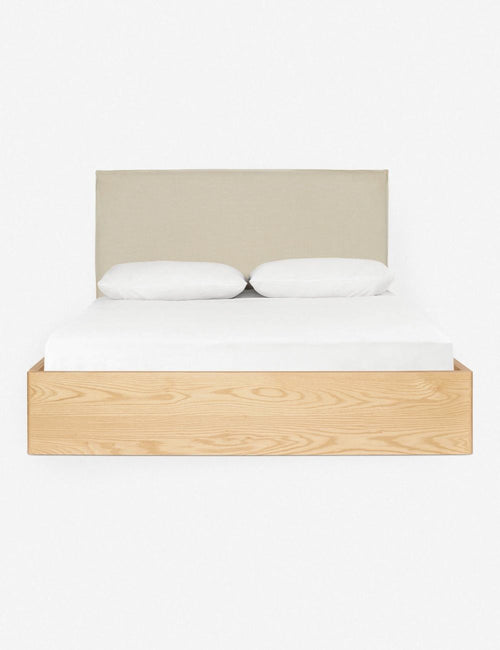 Lit Un rêve devenu réalité pour les chambres contemporaines et de transition, le lit est doté d'un design de plateforme simple, enveloppé d'un bois neutre qui